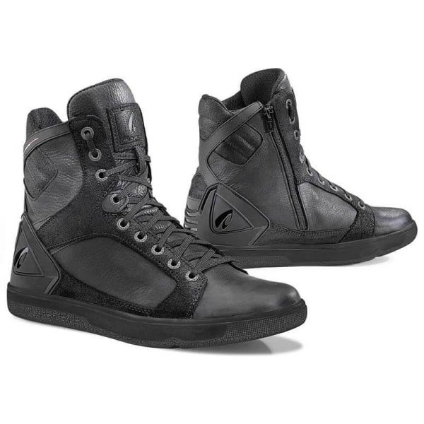 Motorcycle Shoe FORMA Hyper Black - Motorcycle Shoes