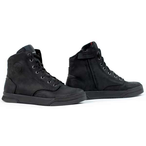 Forma City Dry black motorcycle shoe