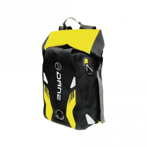 Dane Ikast 2 backpack black yellow