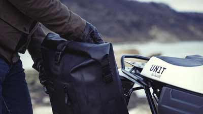 Accesorios y bolsas para motos