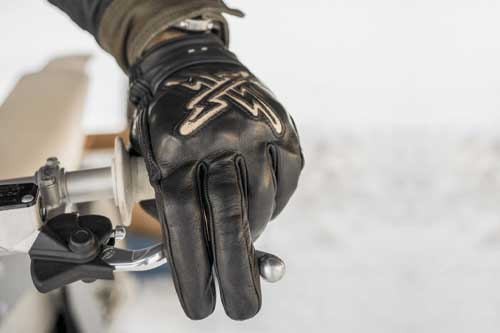 S&eacute;lection de gants de moto en cuir style Caf&eacute; Racer