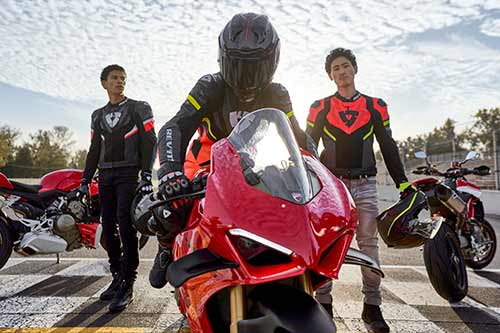 REV'IT! abbigliamento moto racing